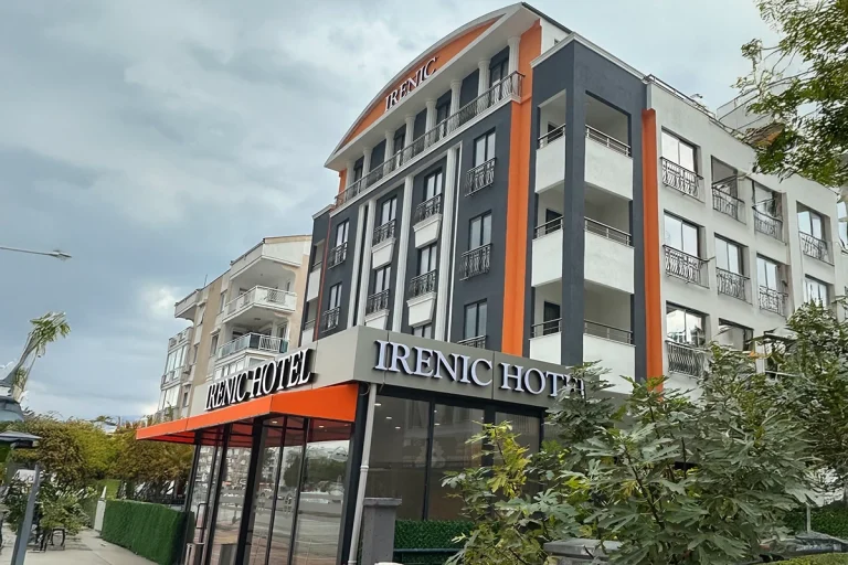 irenic hotel