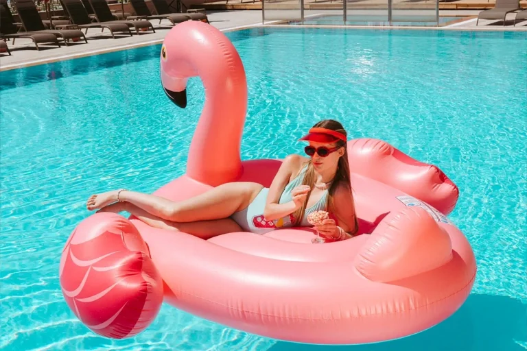 swimming-pool